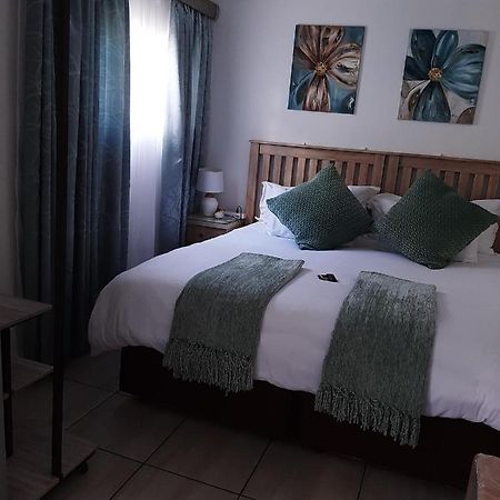 Sleep@161 Benade Drive Bloemfontein Exterior foto